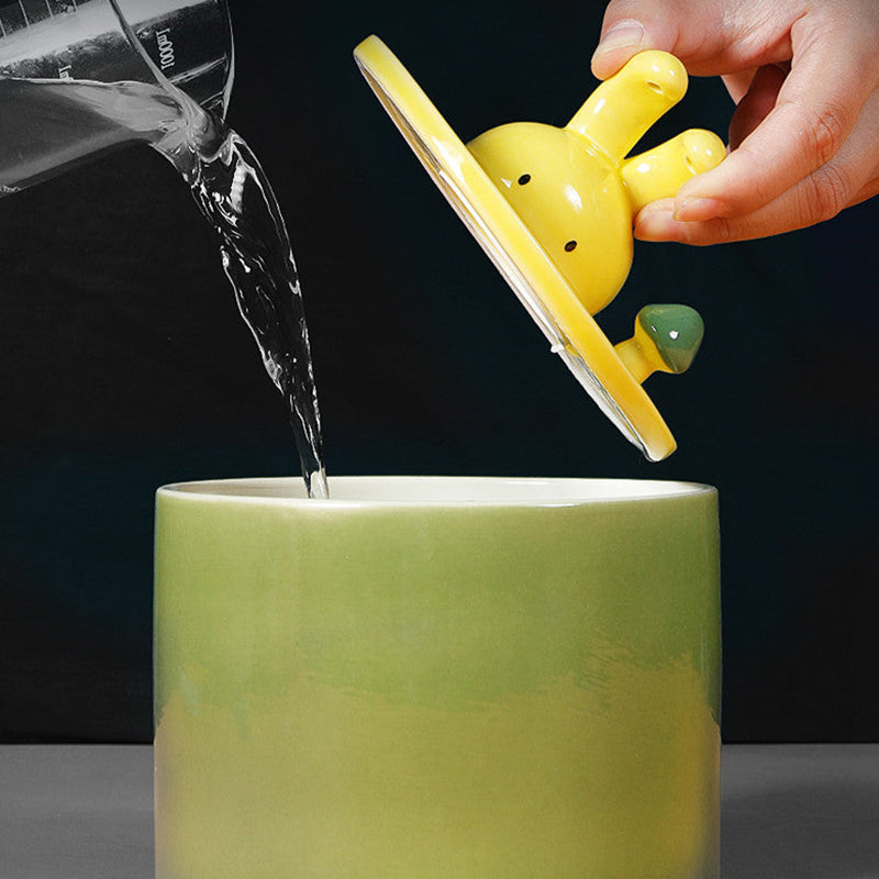 Tyylikäs vesiautomaatti terveelle ja onnelliselle kanille