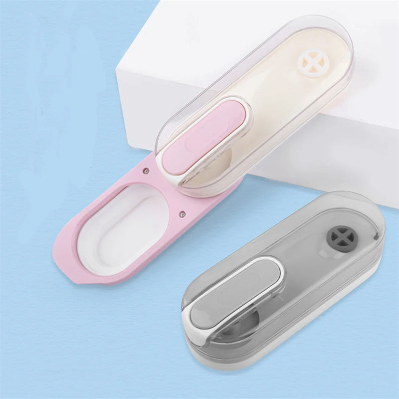 Kätevä kokoontaitettava vesipullo helppoon matkustamiseen lemmikkien kanssa