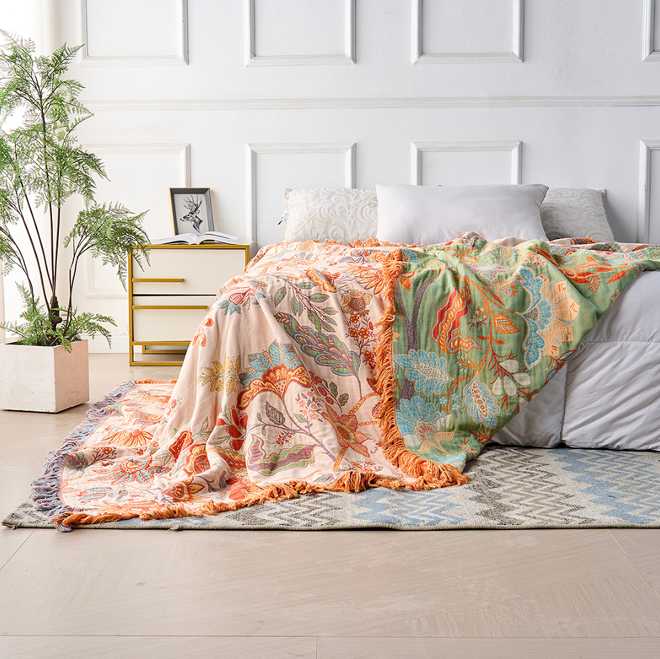 Boho kukkakuvioinen viltti – mukava ja lämmin heitto sohvalle, sängylle ja ulkoiluun