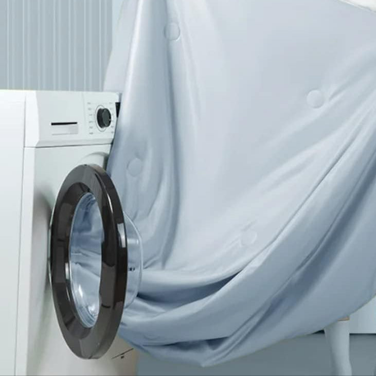 Erittäin kevyt hengittävä untuvapeite säädettävällä lämpötilalla täydelliseen yöhön