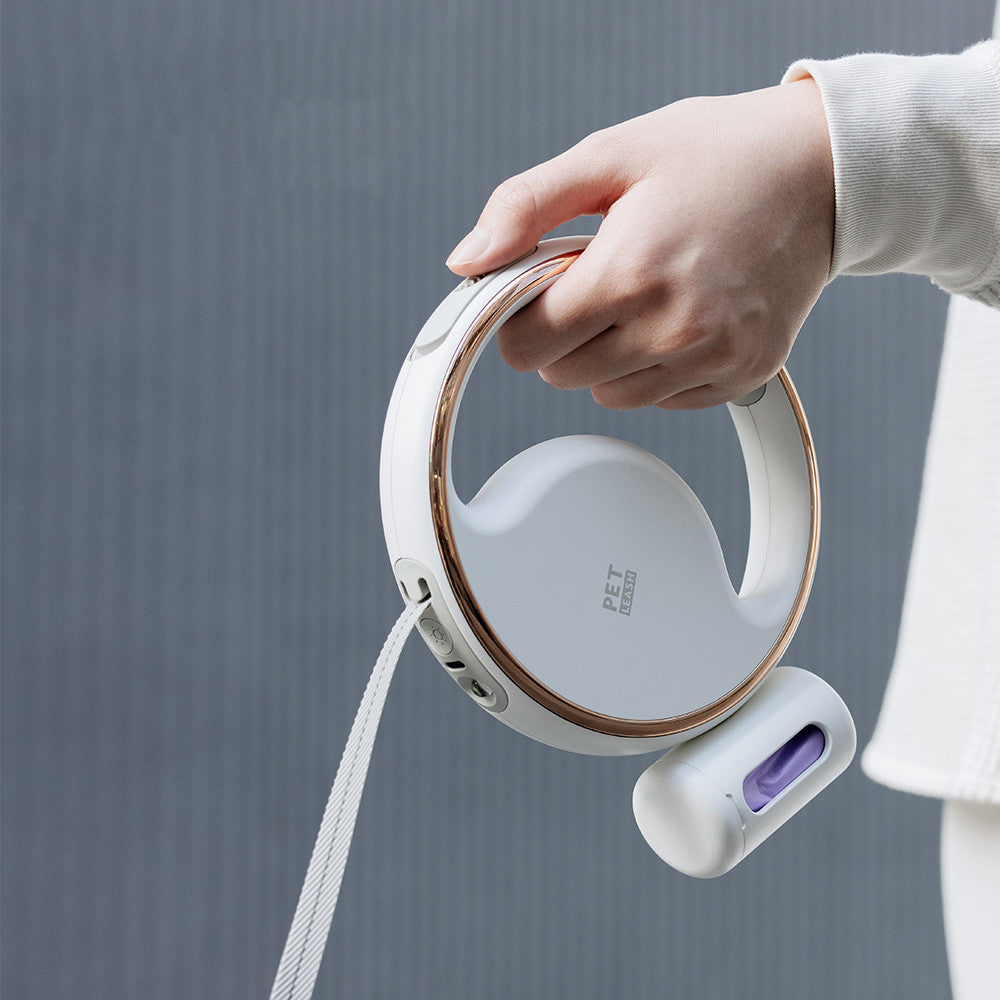 Ladattava USB-heijastin koiran talutin mukavuuteen ja turvallisuuteen