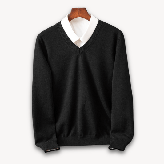 Max – Elegant V-Neck Sweater, Super Soft & Light for Comfortable Style