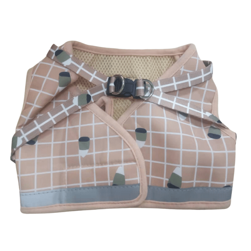 Suojallinen heijastava toppi ja vyösarja turvalliseen ja tyylikkääseen kävelyyn