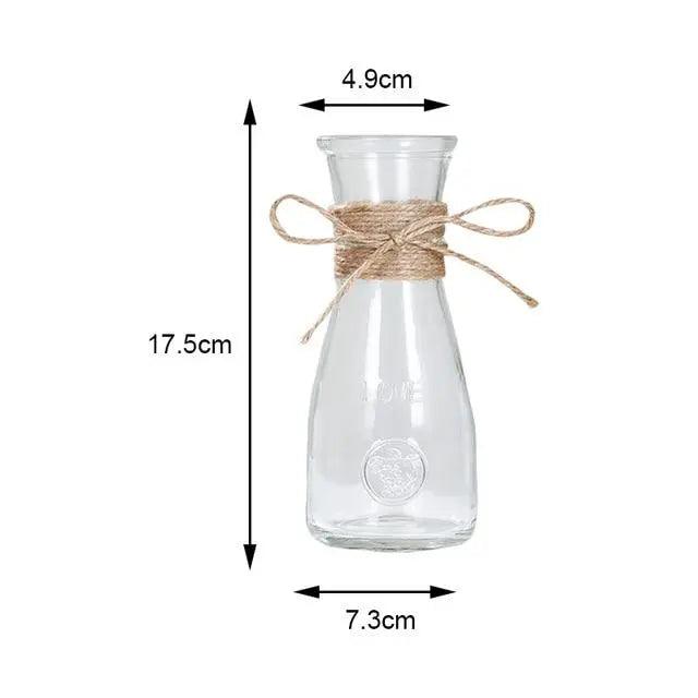 Minimalistinen lasimaljakko - elegantti pöytäkoriste
