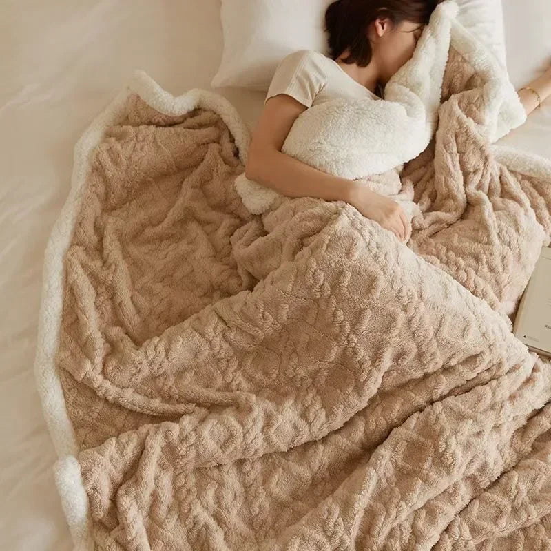 Ylellinen kaksikerroksinen villainen ja fleece-talvinen viltti äärimmäiseen mukavuuteen ja tyylikkääseen lämpöön